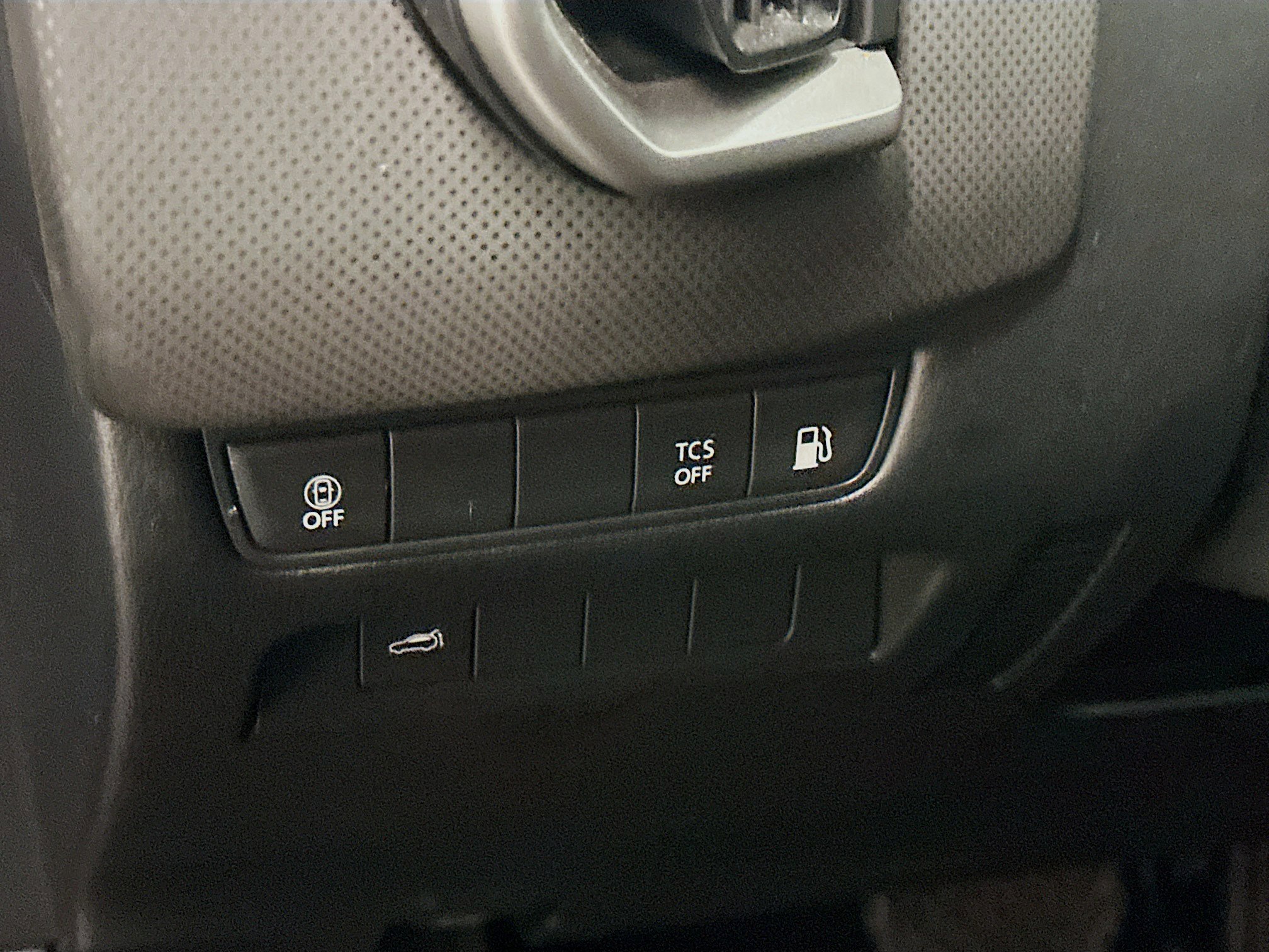 Used 2025 MAZDA CX-50 2.5 Hybrid w/ Preferred Pkg image 17