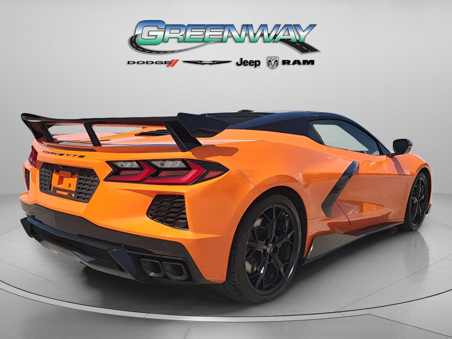 Used 2023 Chevrolet Corvette Stingray Premium Conv w/ Z51 Performance Package RWD image 4
