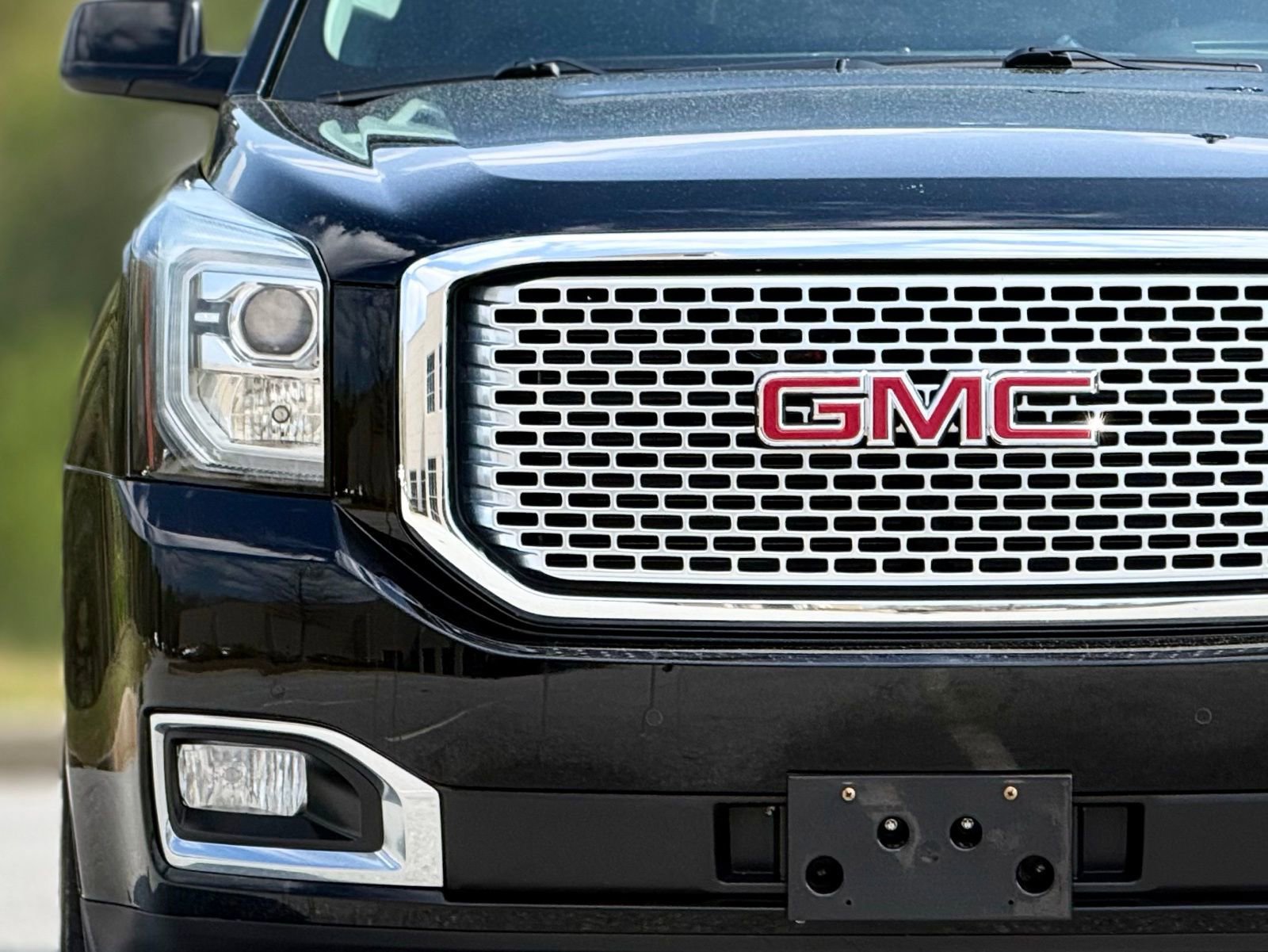 Used 2017 GMC Yukon XL Denali w/ Open Road Package image 14