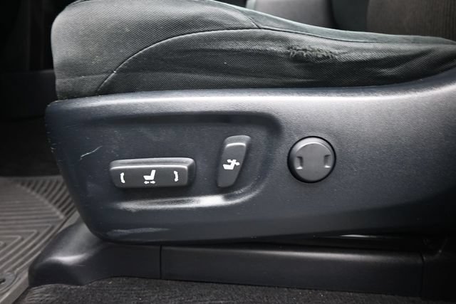 Used 2015 Toyota 4Runner Trail AWD/4WD image 17