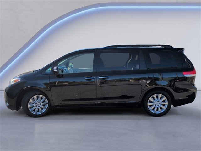 Used 2014 Toyota Sienna Limited image 10