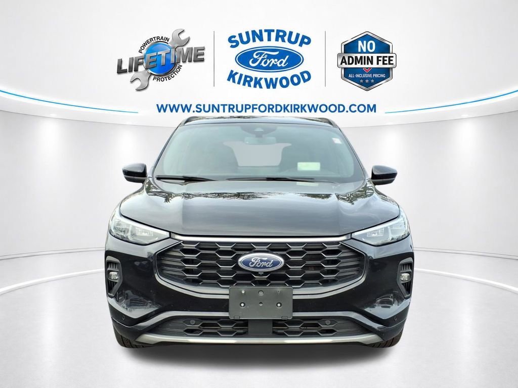 Used 2024 Ford Escape ST-Line Elite w/ Premium Technology Package AWD/4WD image 34