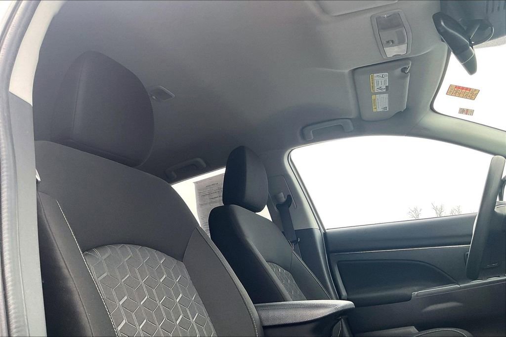 Used 2022 Mitsubishi Outlander Sport ES image 21