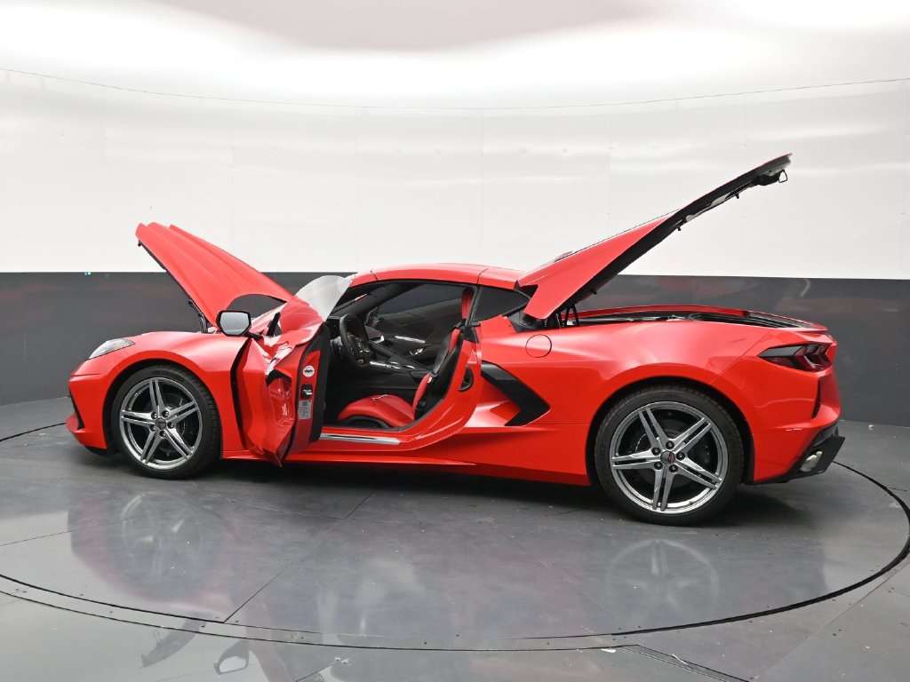 Used 2026 Chevrolet Corvette Stingray Coupe w/ 1LT RWD image 29