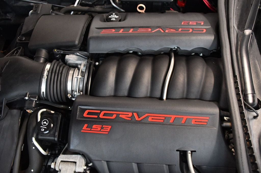 Used 2013 Chevrolet Corvette Grand Sport w/ 3LT Preferred Equipment Group RWD image 7