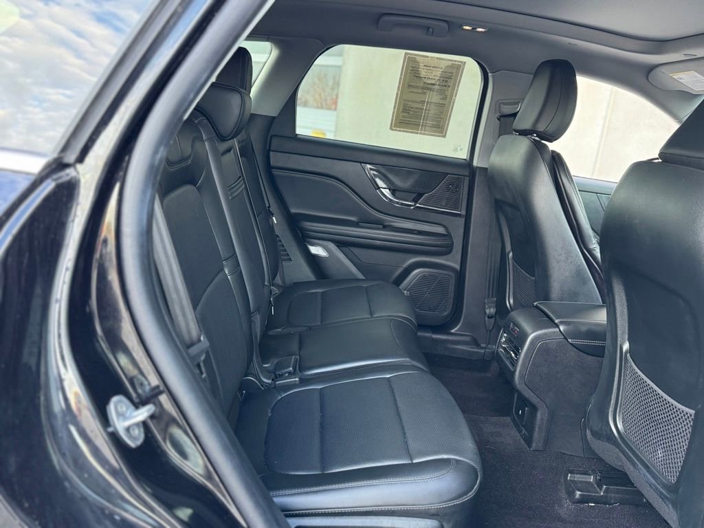 Used 2022 Lincoln Corsair Reserve w/ Elements Package image 32