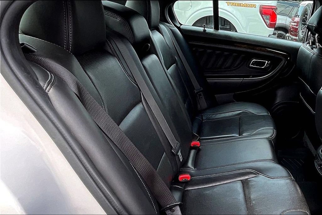 Used 2019 Ford Taurus Limited AWD/4WD image 26
