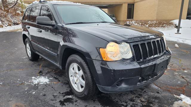 Used 2009 Jeep Grand Cherokee Laredo image 2
