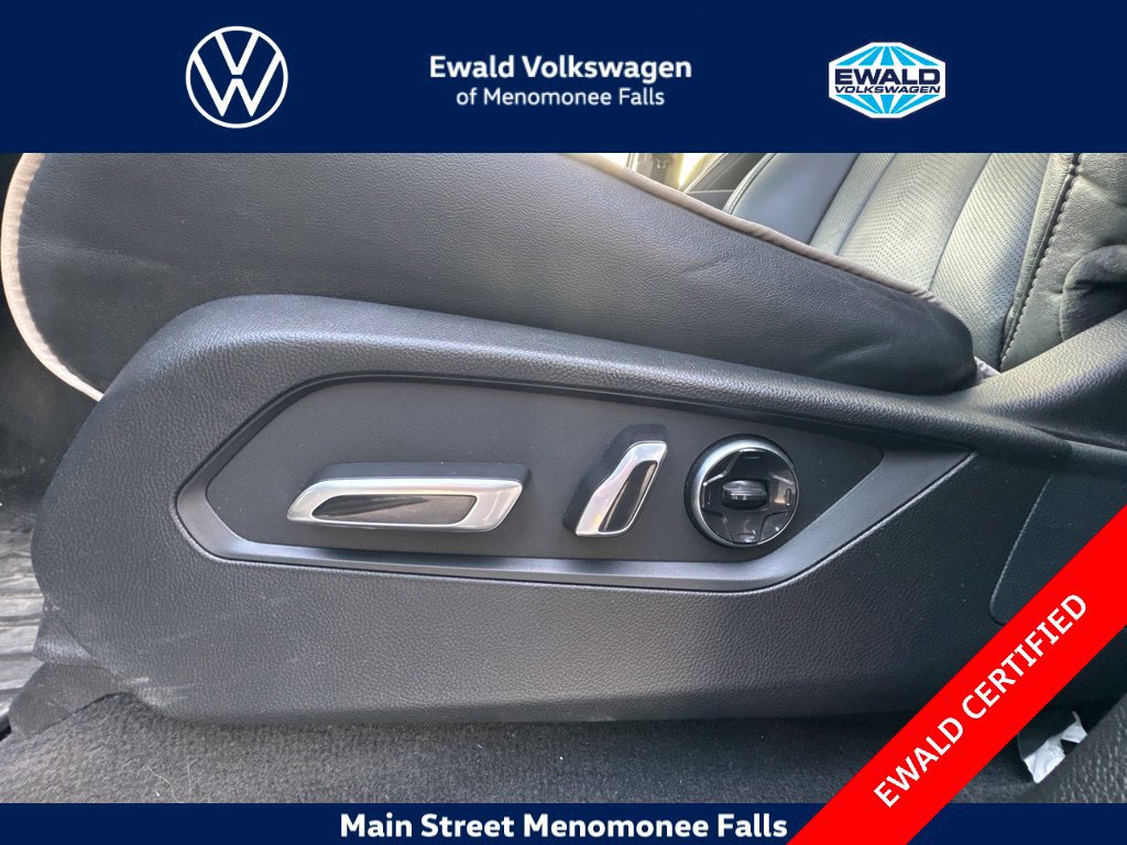 Used 2022 Acura MDX w/ Advance Package AWD/4WD image 24