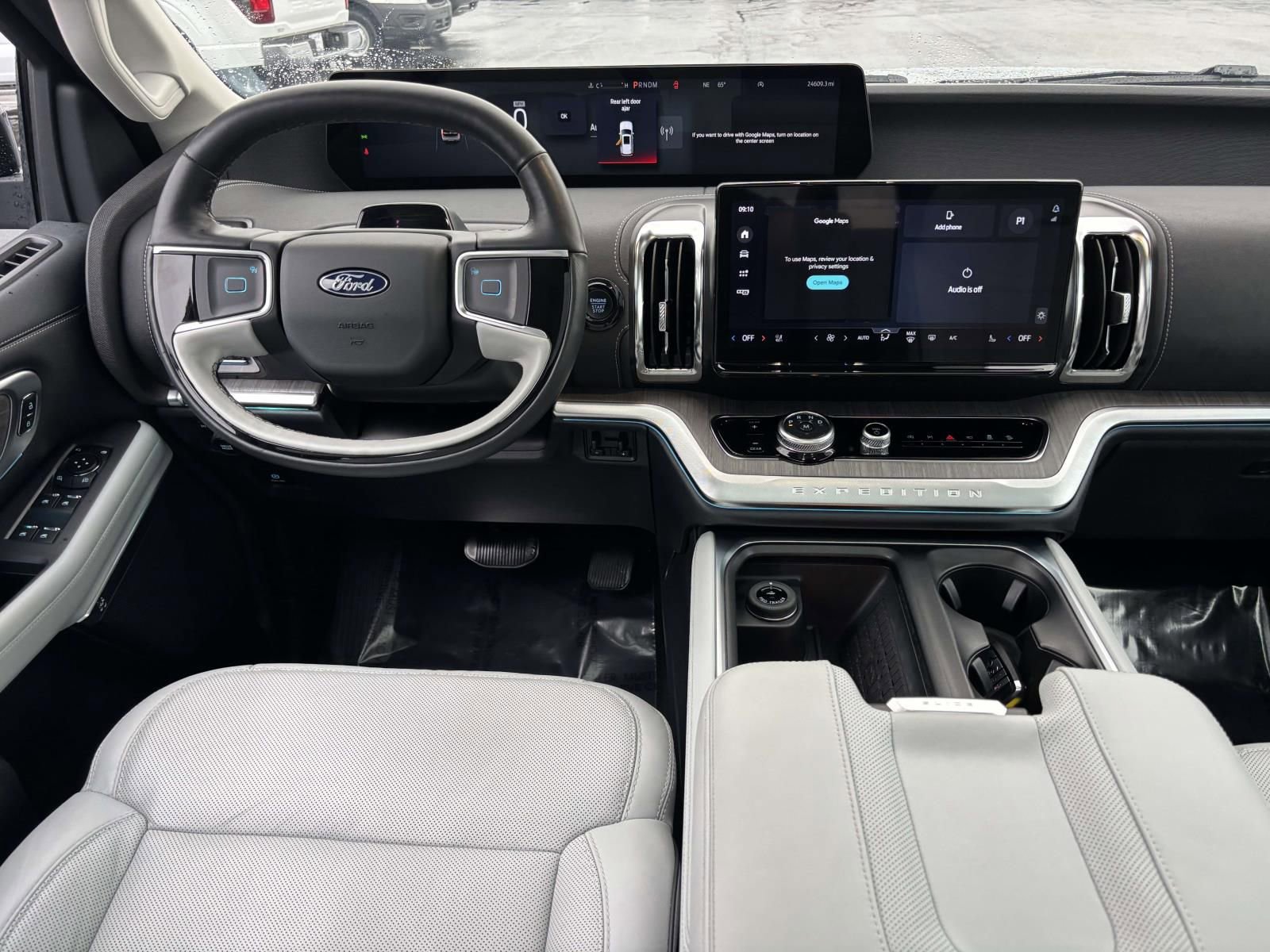 Used 2025 Ford Expedition Platinum w/ Platinum Ultimate Package image 30
