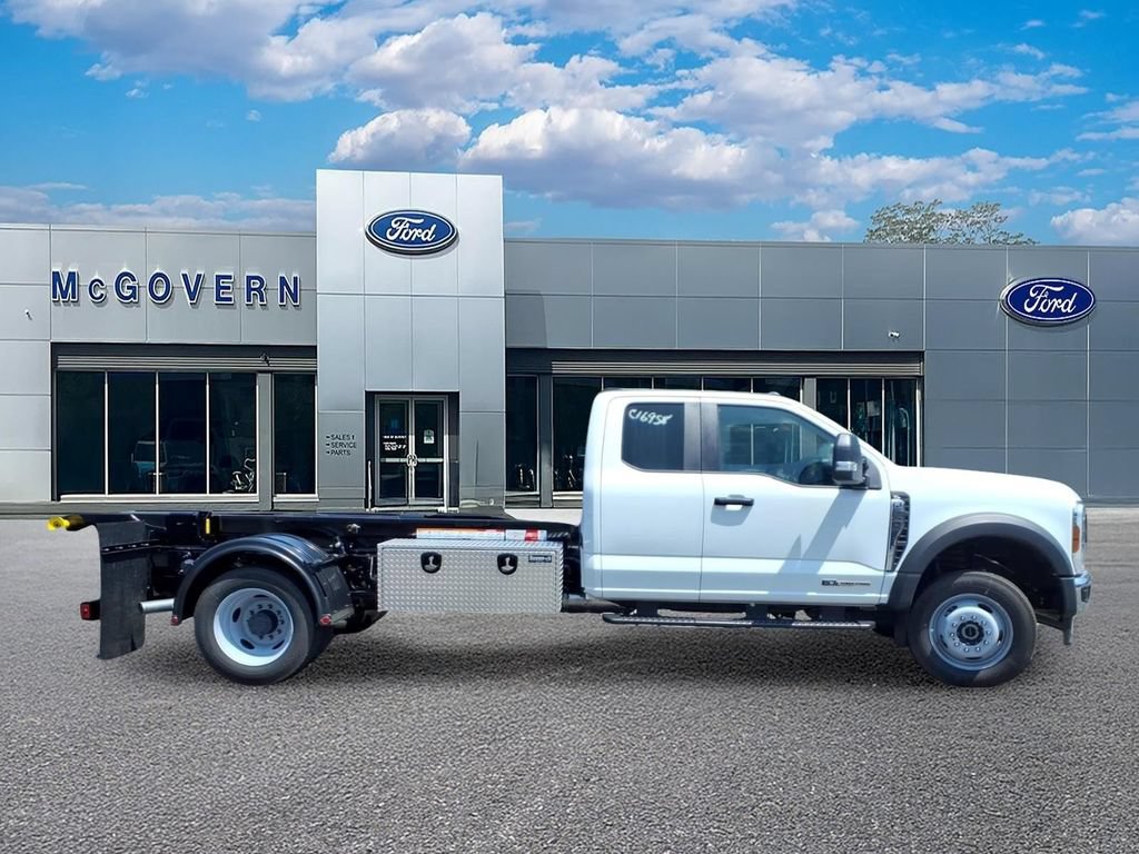 New 2026 Ford F550 4x4 Supercab Super Duty image 3