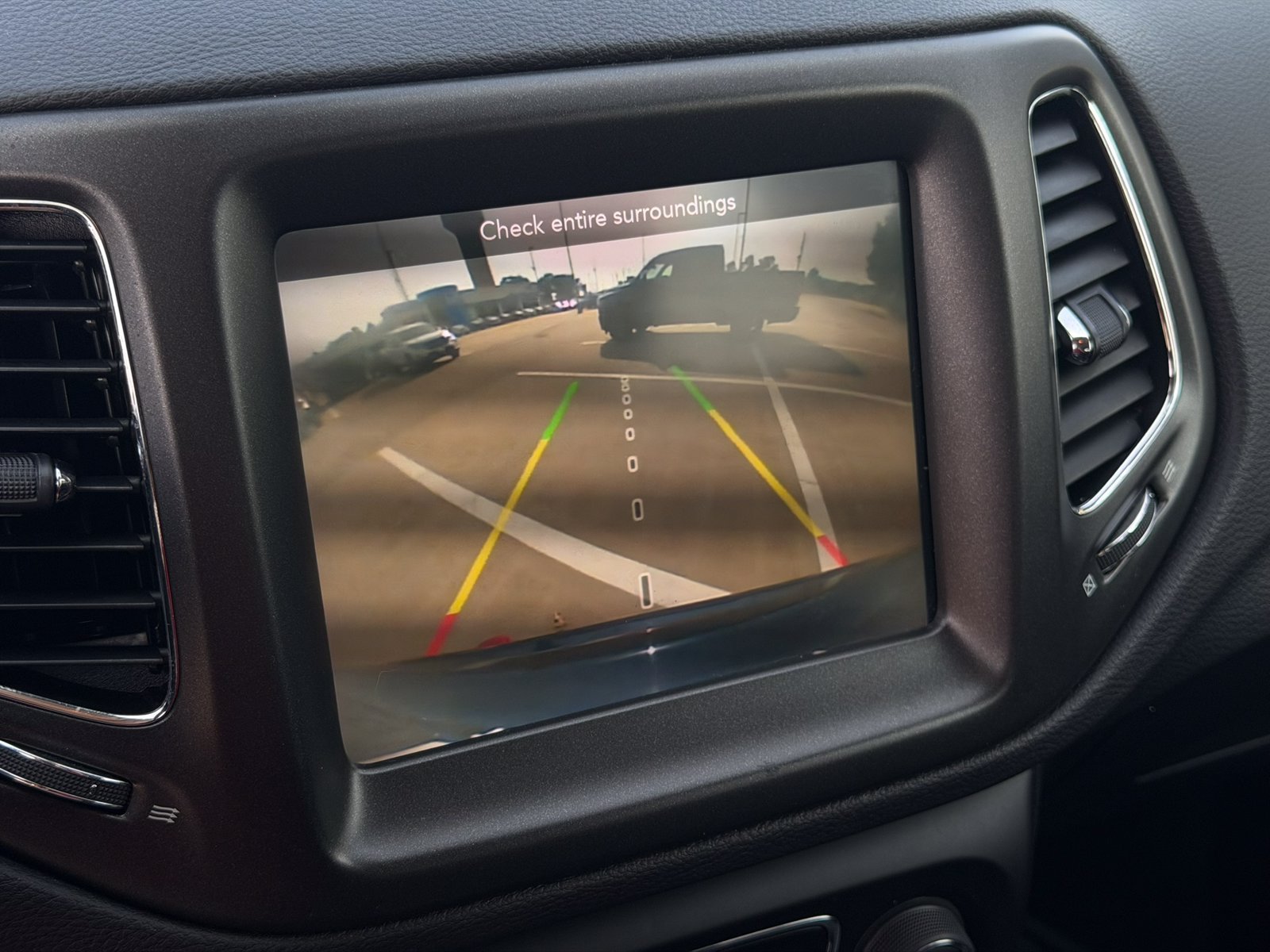 Used 2019 Jeep Compass Trailhawk w/ Safety & Security Group AWD/4WD image 16