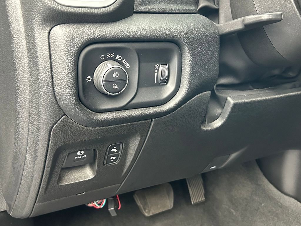 Used 2022 RAM 1500 Big Horn w/ Night Edition RWD image 16