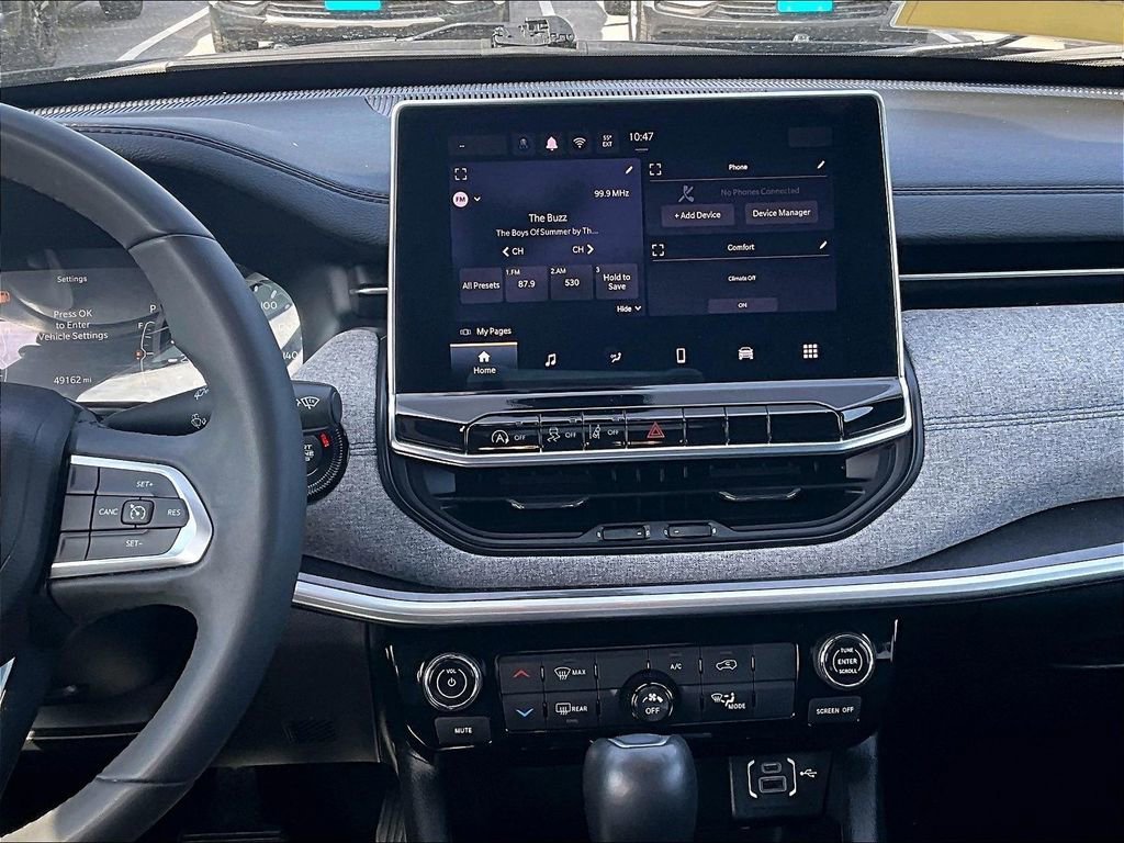 Used 2024 Jeep Compass Latitude image 18