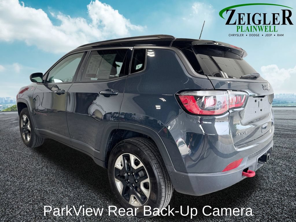 Used 2018 Jeep Compass Trailhawk w/ Leather Interior Group AWD/4WD image 3