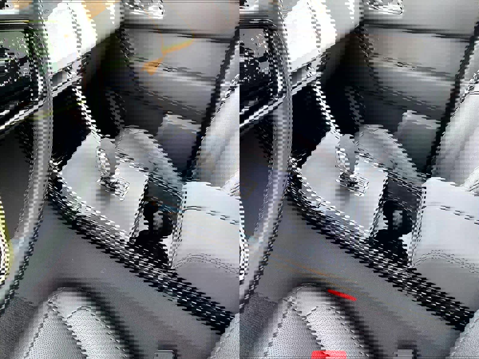 Used 2026 Land Rover Range Rover Velar S image 18