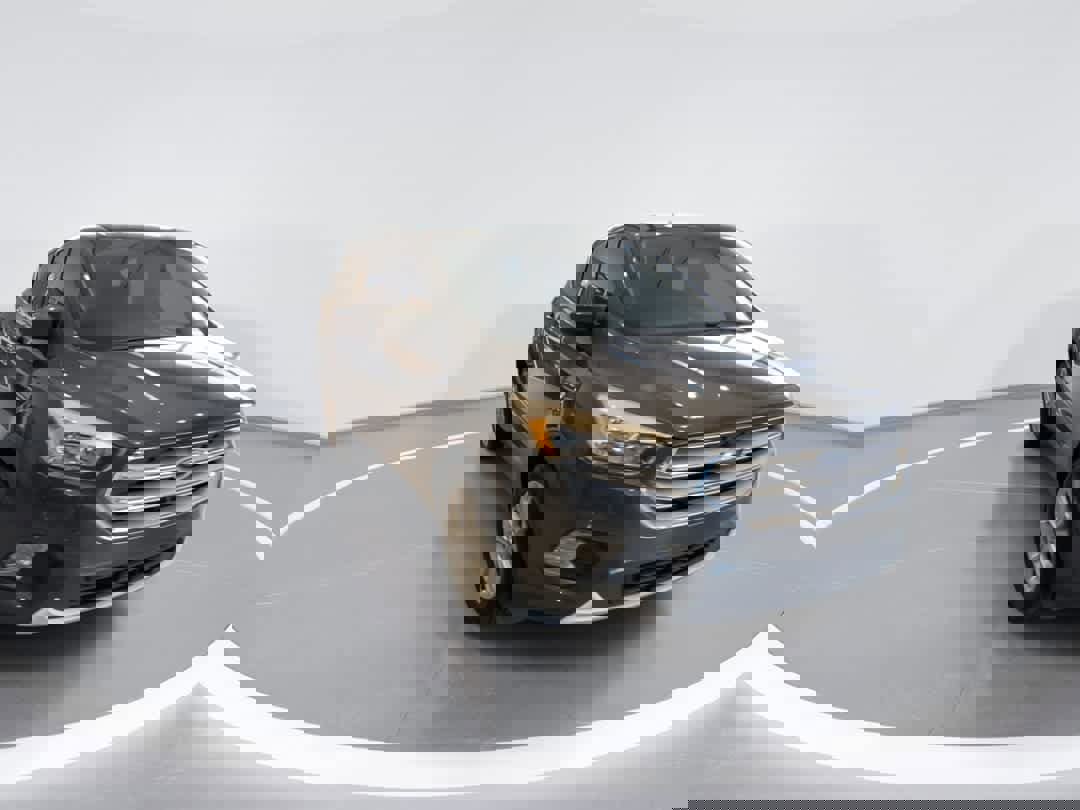 Used 2019 Ford Escape SE image 3