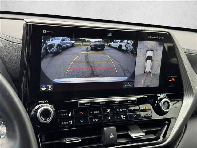 Certified 2020 Toyota Highlander Platinum AWD/4WD image 14