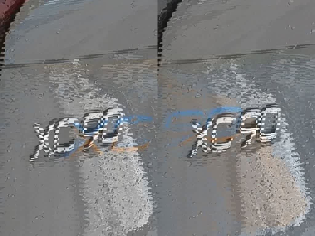 Certified 2026 Volvo XC90 B6 Plus w/ Protection Package Premier image 12