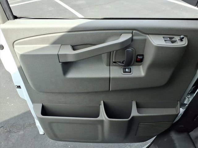 New 2026 Chevrolet Express 2500 w/ Communications Package image 9