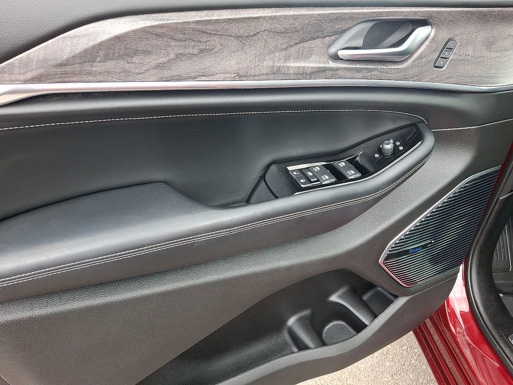 Used 2023 Jeep Grand Cherokee L Overland AWD/4WD image 13