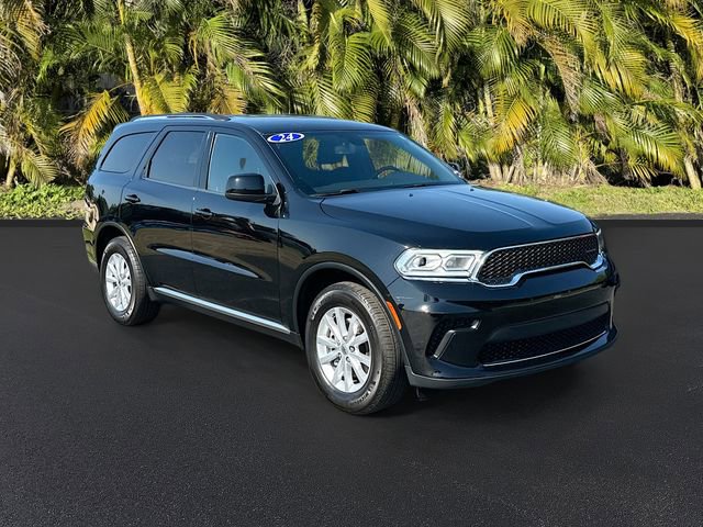 Used 2024 Dodge Durango SXT image 2