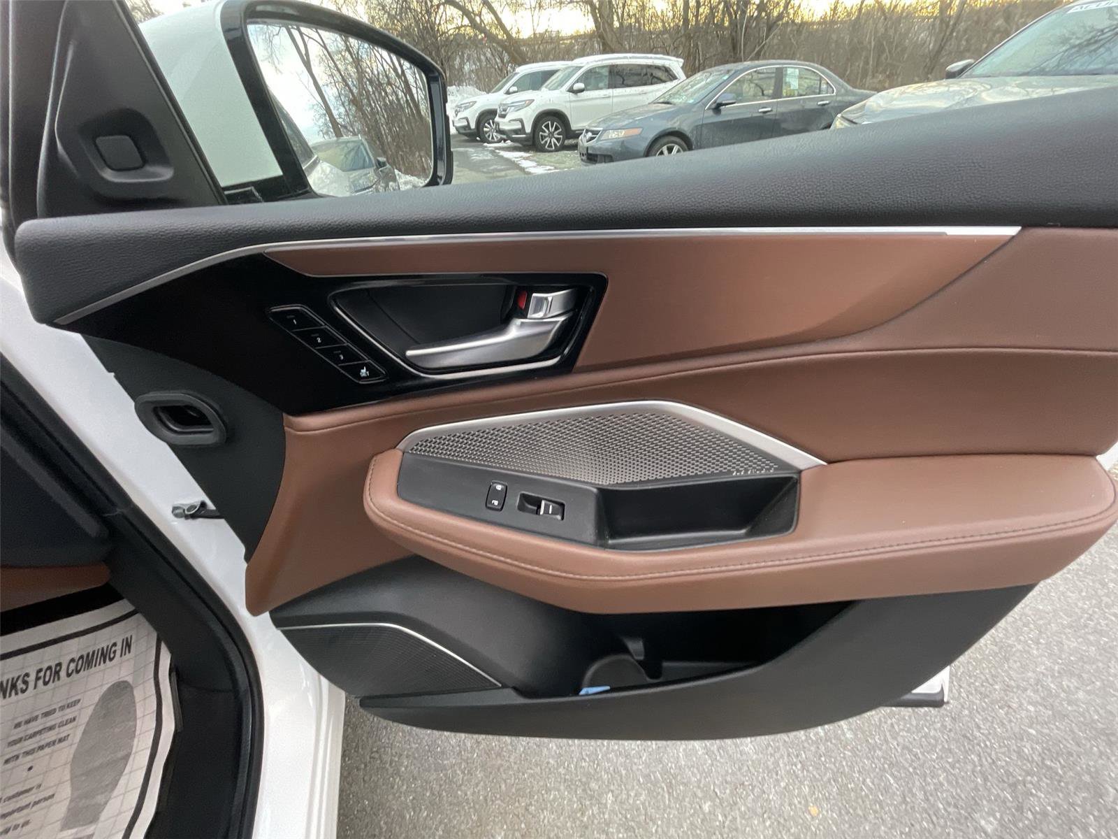 Used 2023 Acura MDX SH-AWD w/ Technology Package image 31