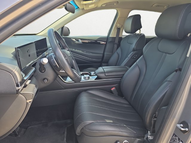 Used 2025 Genesis GV80 2.5T Standard AWD/4WD image 9