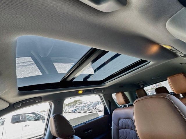 New 2026 Nissan Pathfinder Platinum AWD/4WD image 19