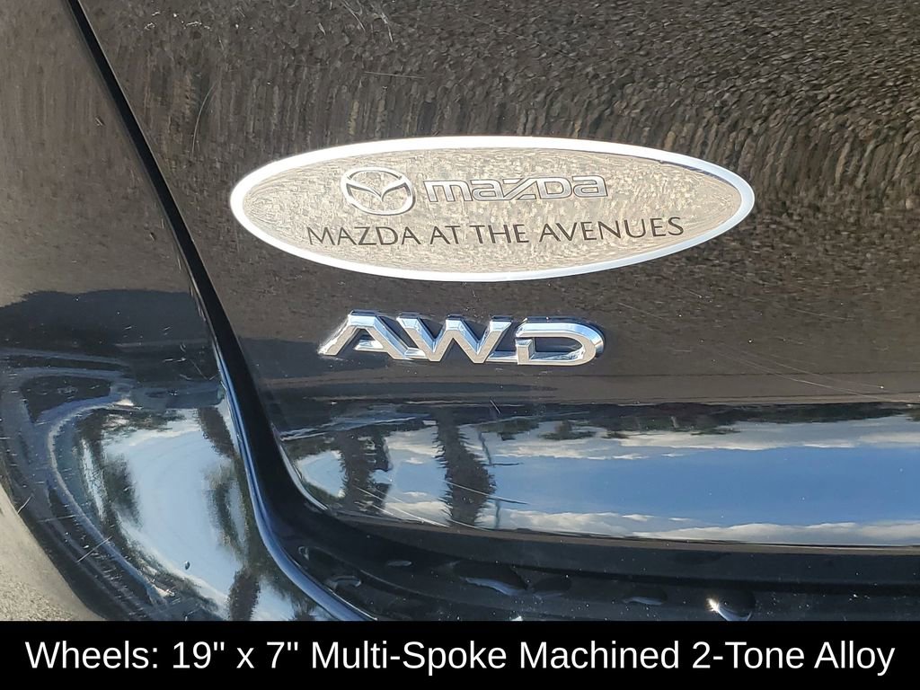 Used 2023 Toyota Crown Limited image 9