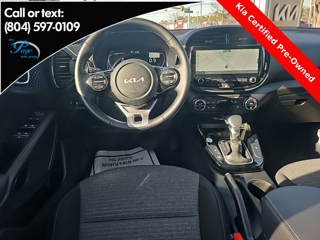 Used 2025 Kia Soul EX image 12