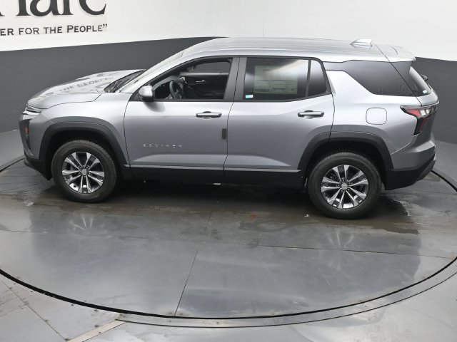 New 2027 Chevrolet Equinox LT FWD image 21