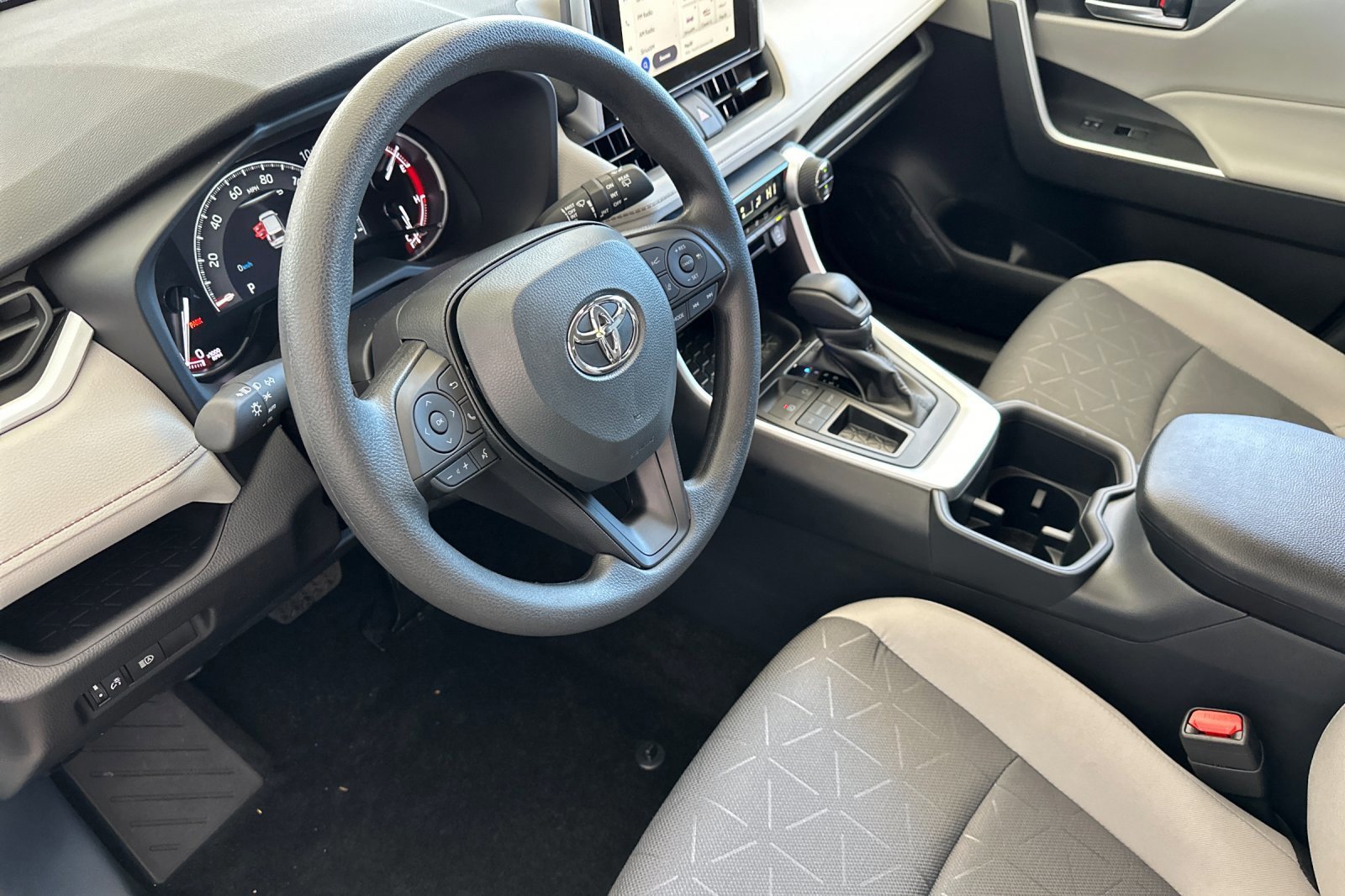 New 2025 Toyota RAV4 XLE image 9