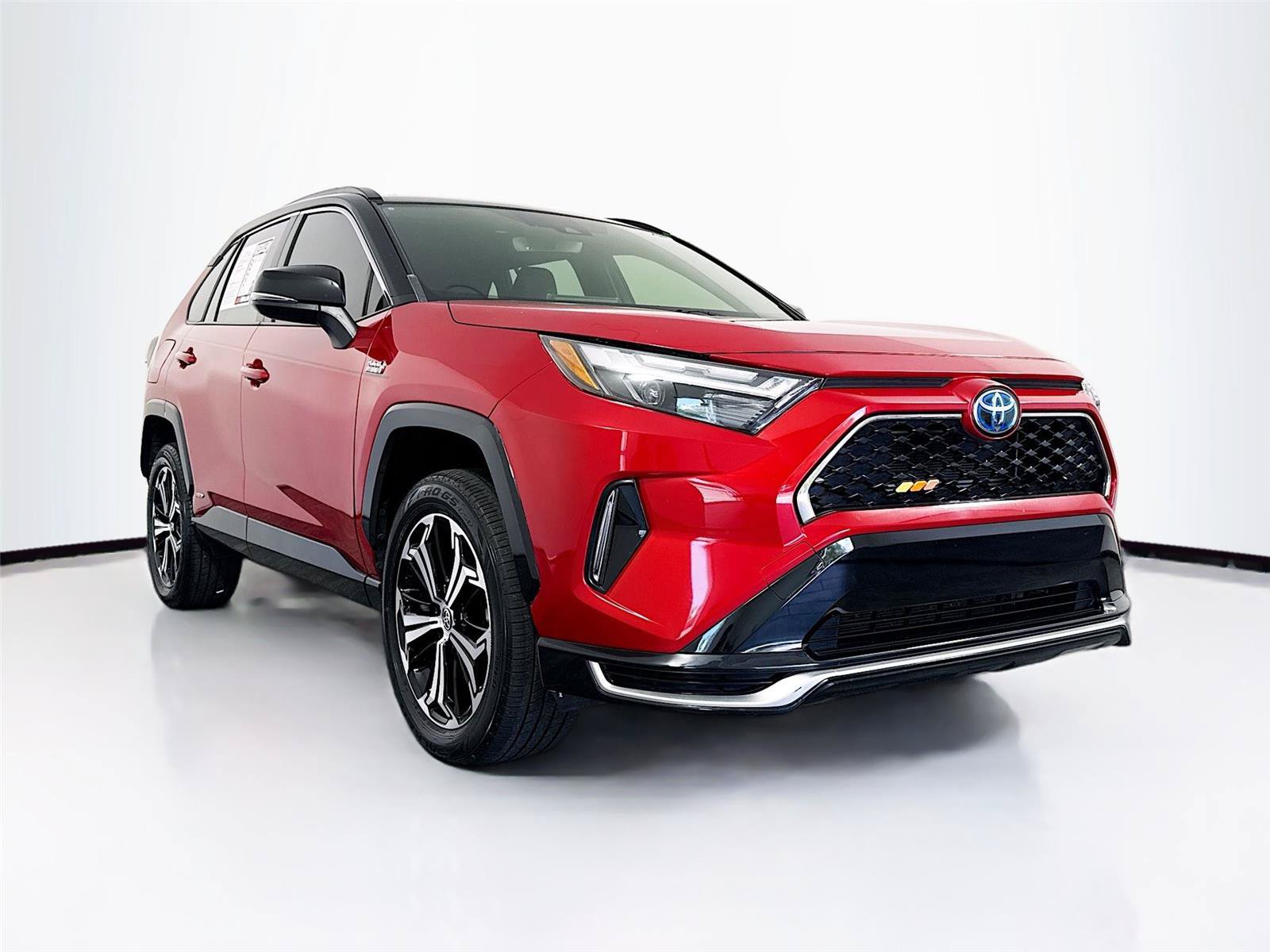 Used 2022 Toyota RAV4 XSE AWD/4WD image 34