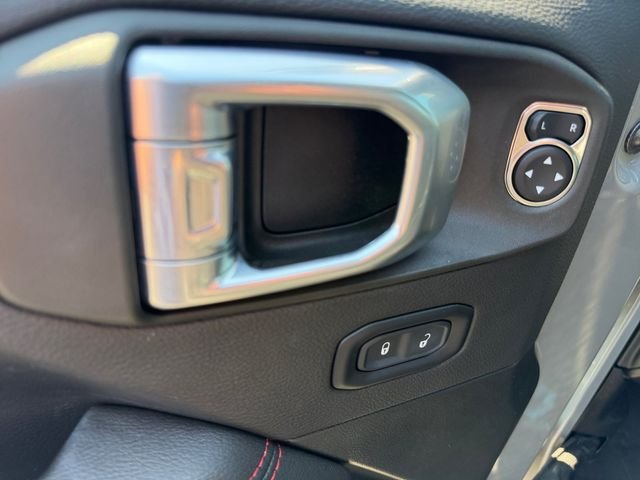 Used 2022 Jeep Wrangler Rubicon w/ LED Lighting Group AWD/4WD image 17