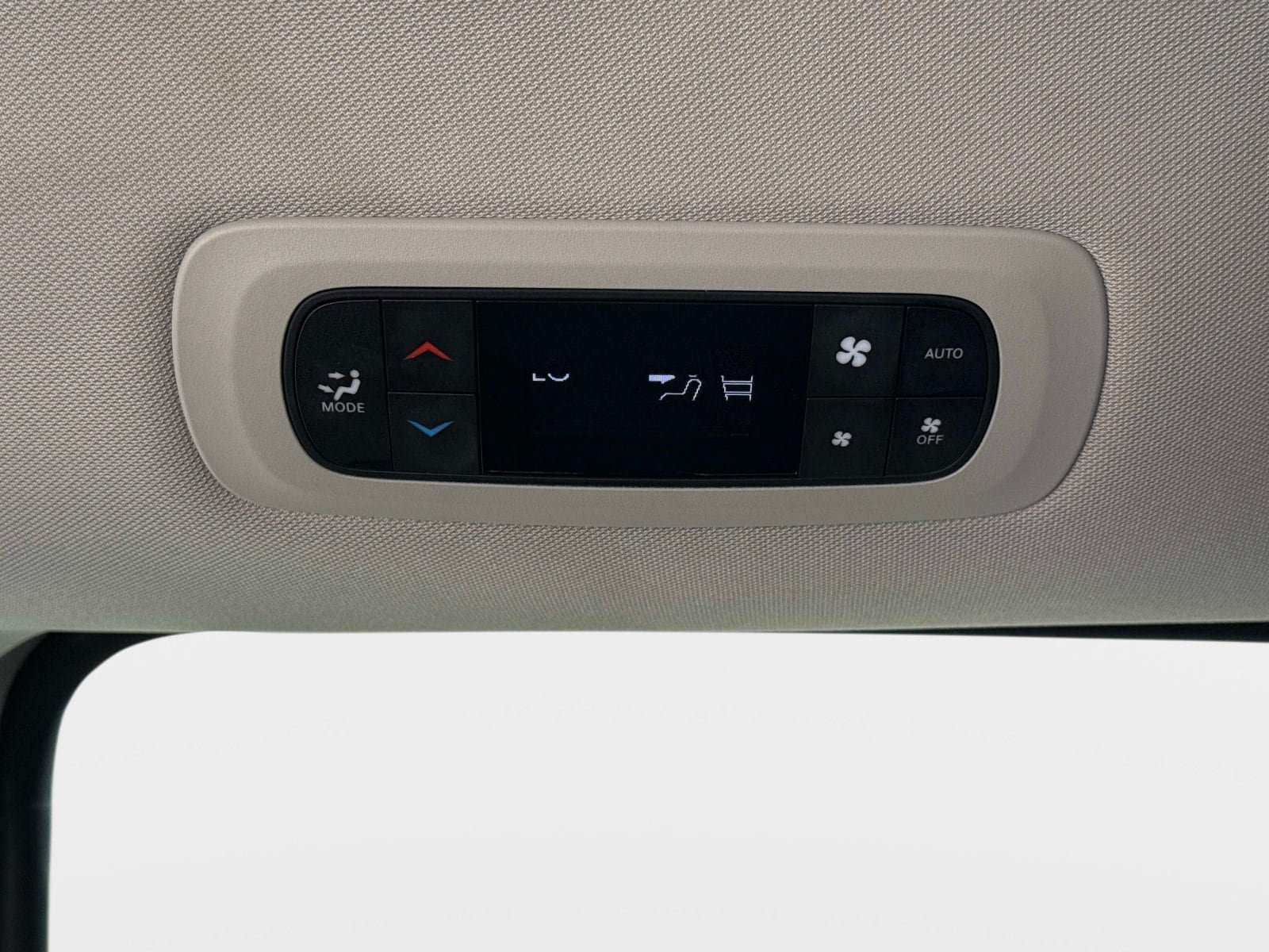 Used 2024 Chrysler Pacifica Limited FWD image 17