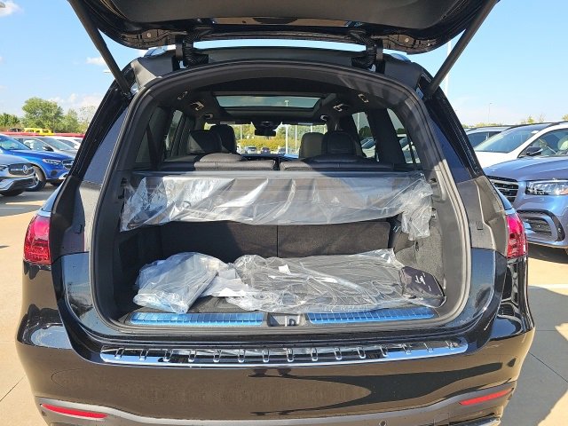 New 2026 Mercedes-Benz GLS 580 4MATIC image 10