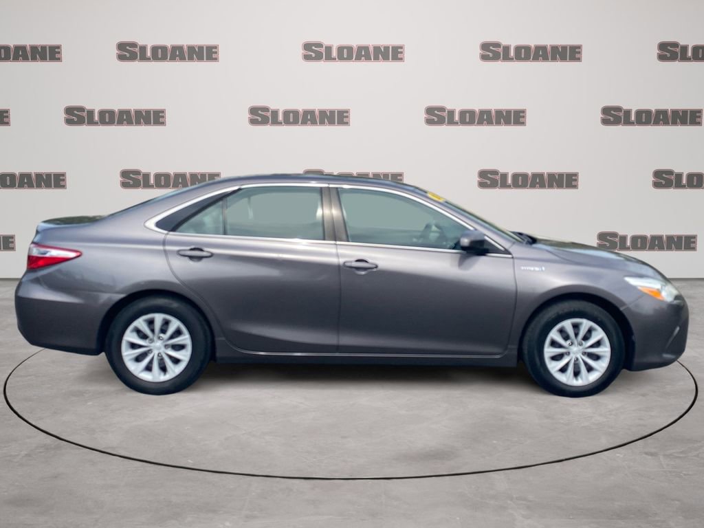 Used 2016 Toyota Camry LE image 6