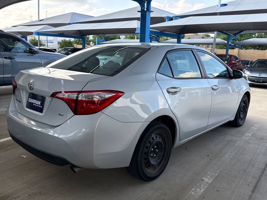 Used 2016 Toyota Corolla LE FWD image 6