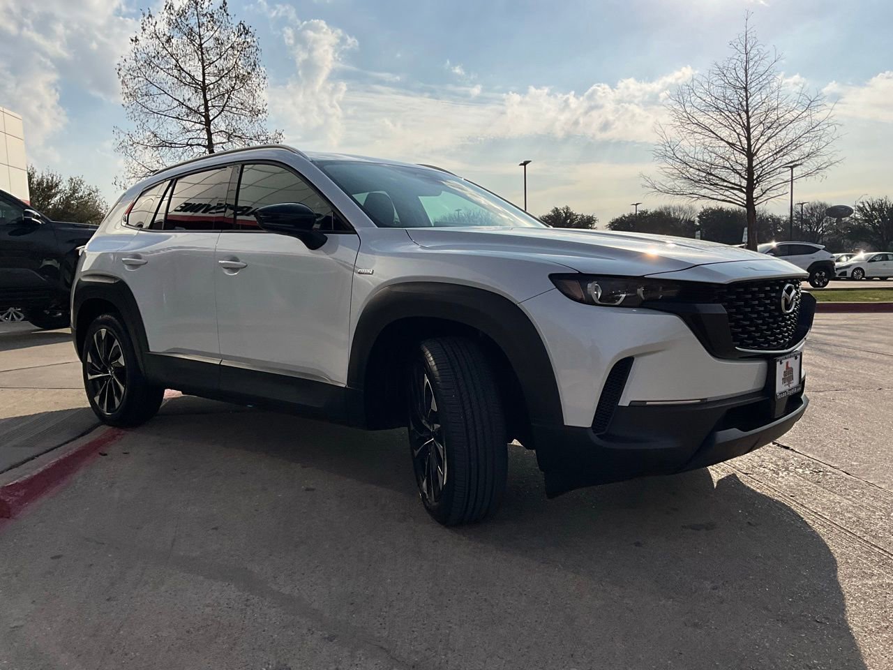 Used 2025 MAZDA CX-50 2.5 Hybrid w/ Premium Plus Pkg image 4