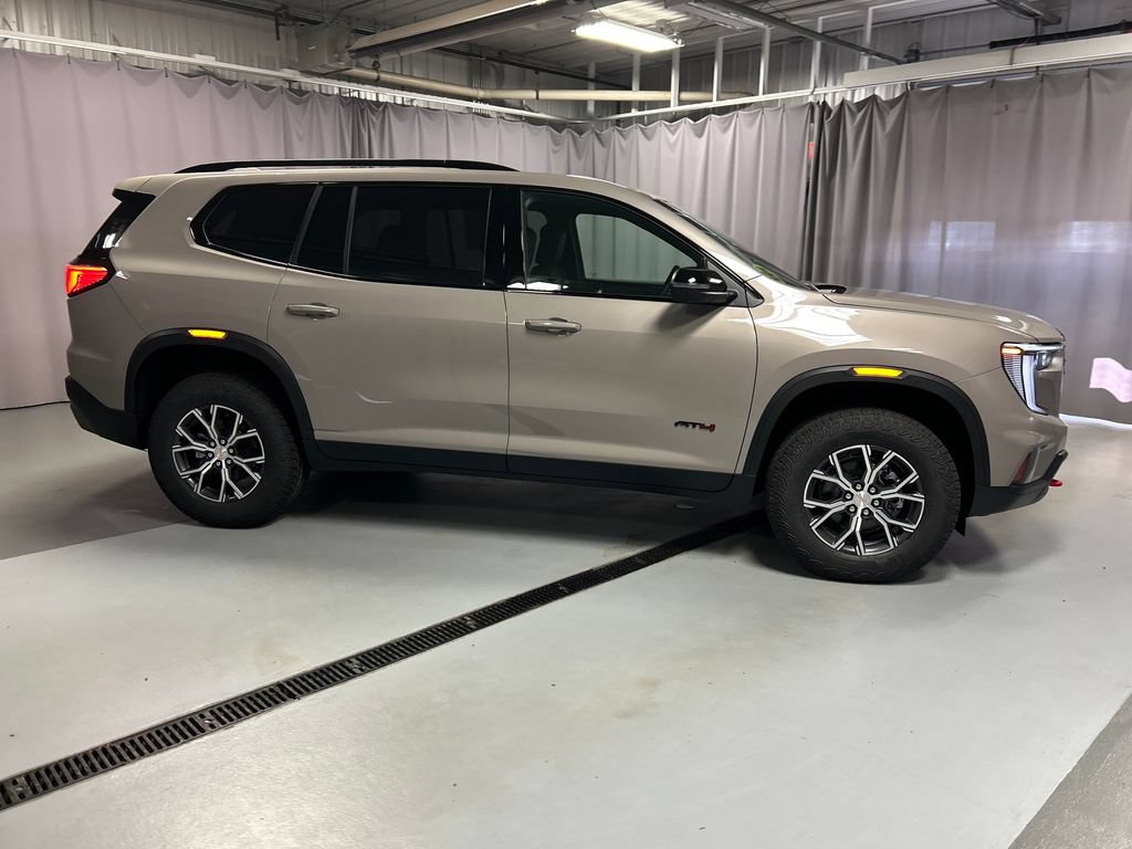 New 2027 GMC Acadia AT4 w/ Luxury Package AWD/4WD image 8