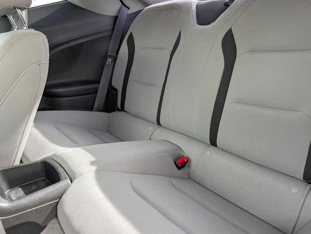 Used 2020 Chevrolet Camaro LT w/ Technology Package RWD image 14