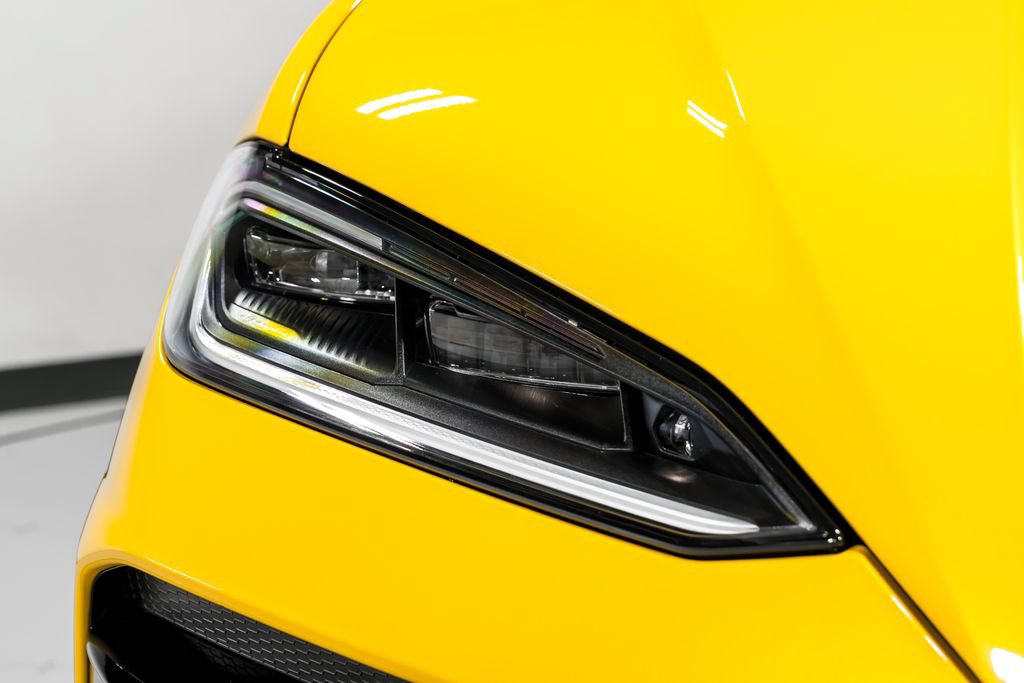 Used 2025 Lamborghini Urus S AWD/4WD image 47