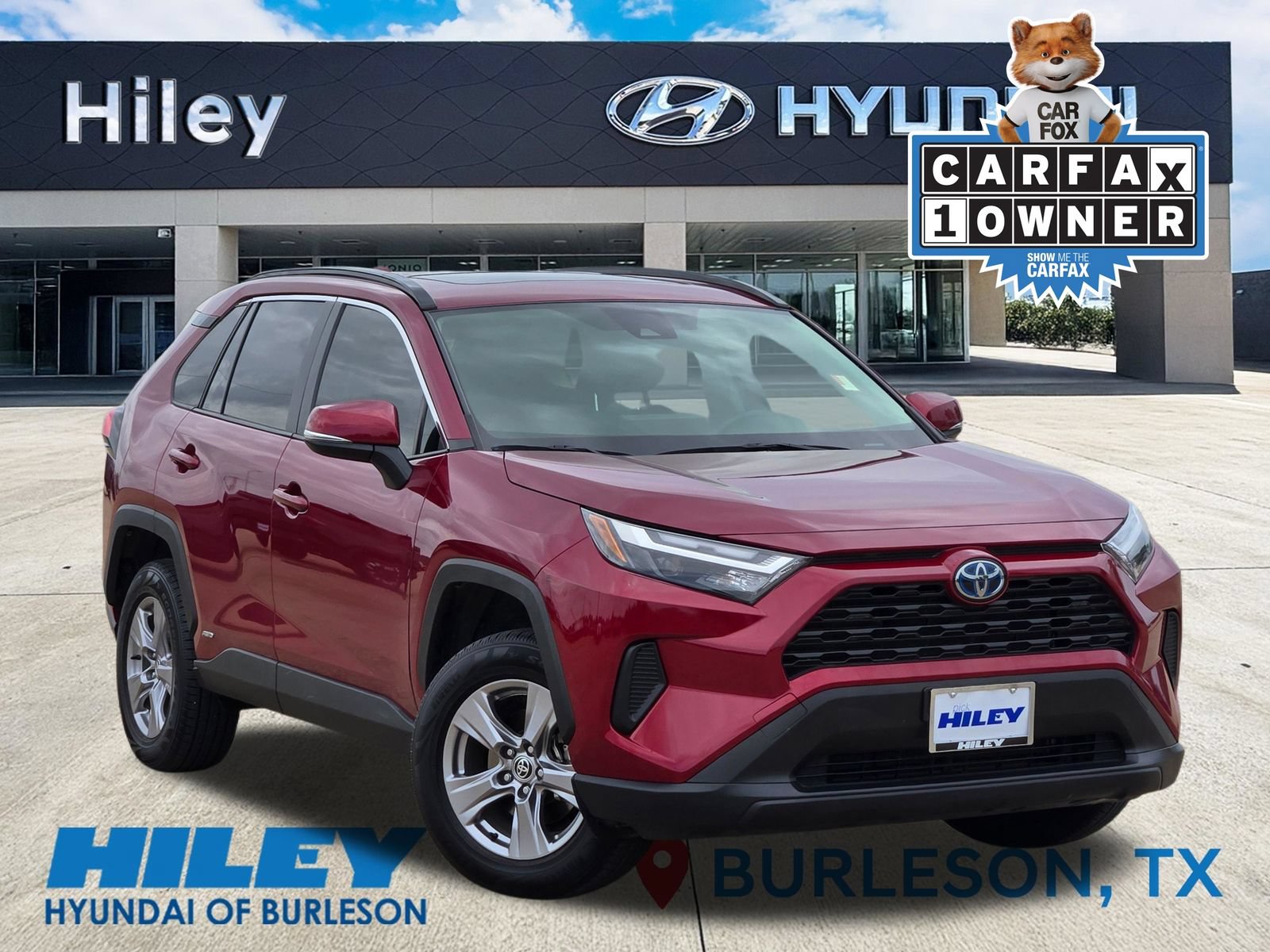 Used 2022 Toyota RAV4 XLE w/ Convenience Package