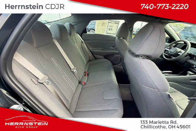 Used 2025 Hyundai Elantra Sport FWD image 18