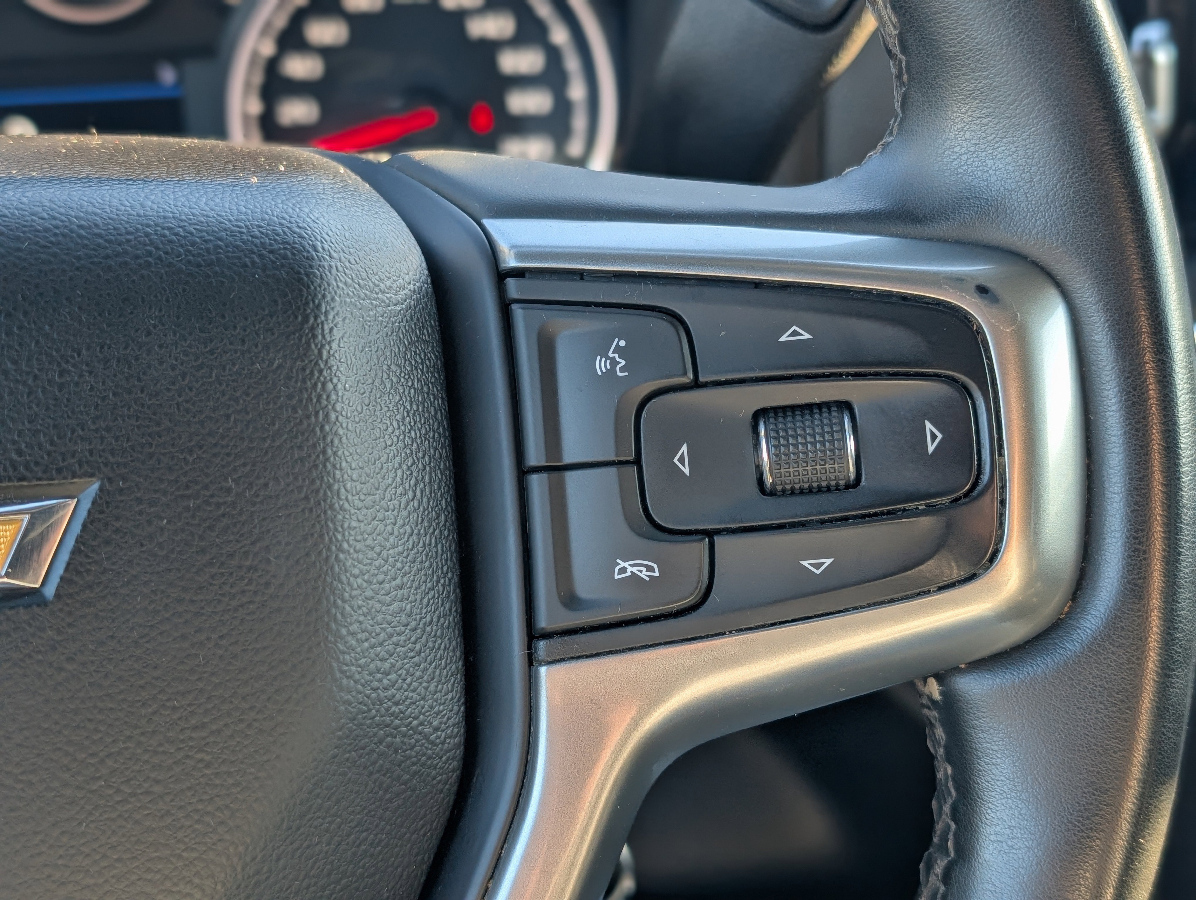 Used 2023 Chevrolet Silverado 2500 LT w/ Snow Plow Prep/Camper Package image 17