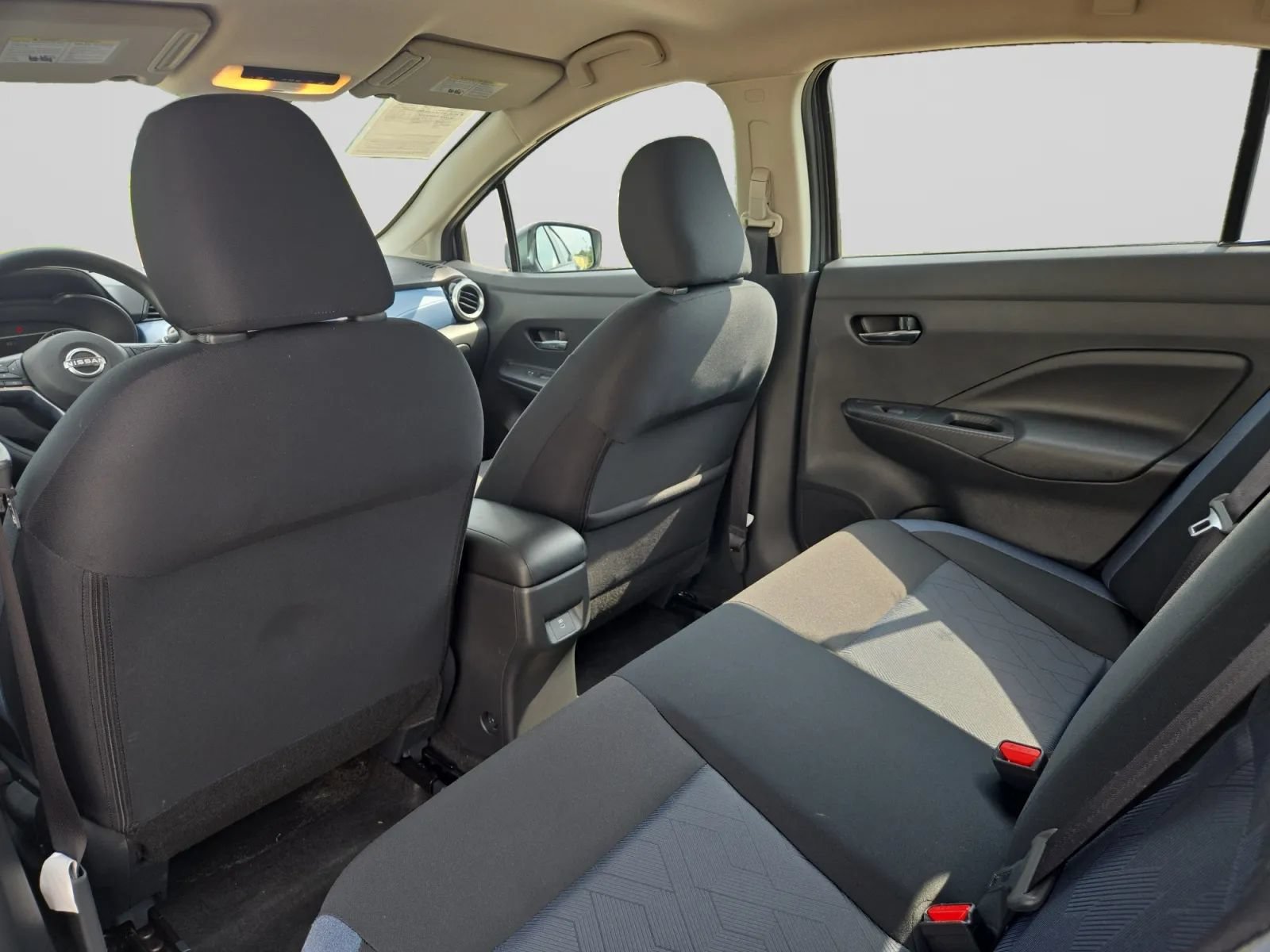 Used 2025 Nissan Versa SV FWD image 26
