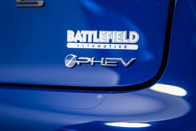 New 2026 Toyota Prius Plug-In Hybrid w/ Limited Premium Package image 8