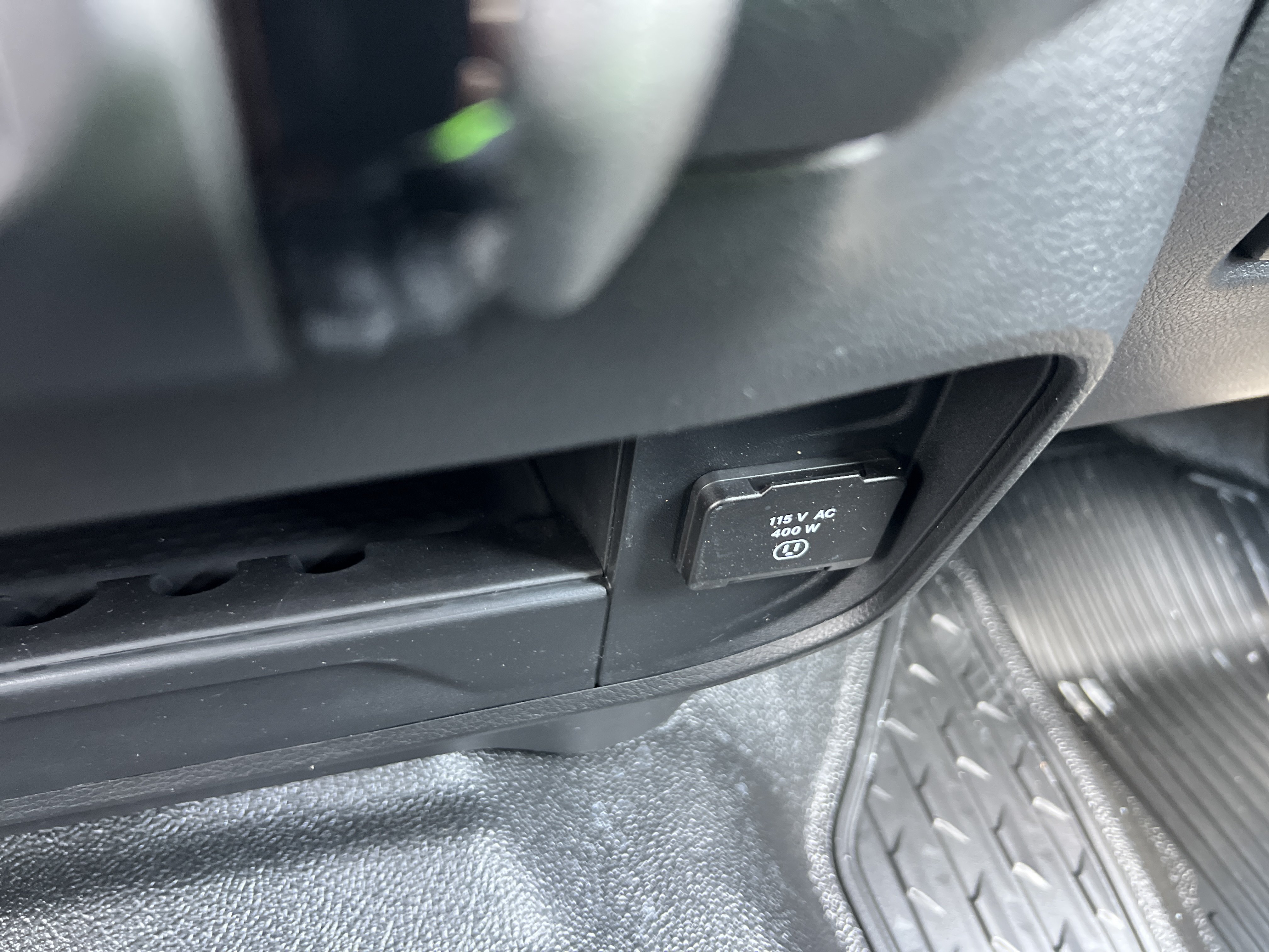 Used 2025 RAM 5500 Tradesman AWD/4WD image 22
