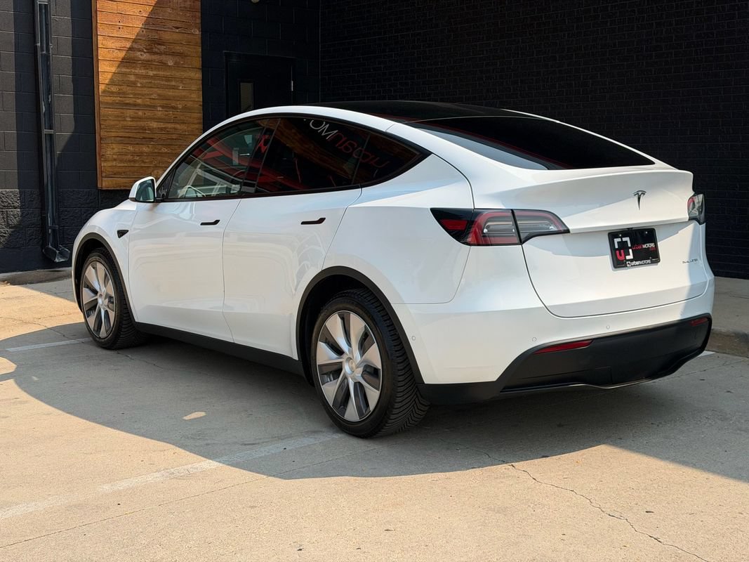 Used 2022 Tesla Model Y Long Range AWD/4WD image 15